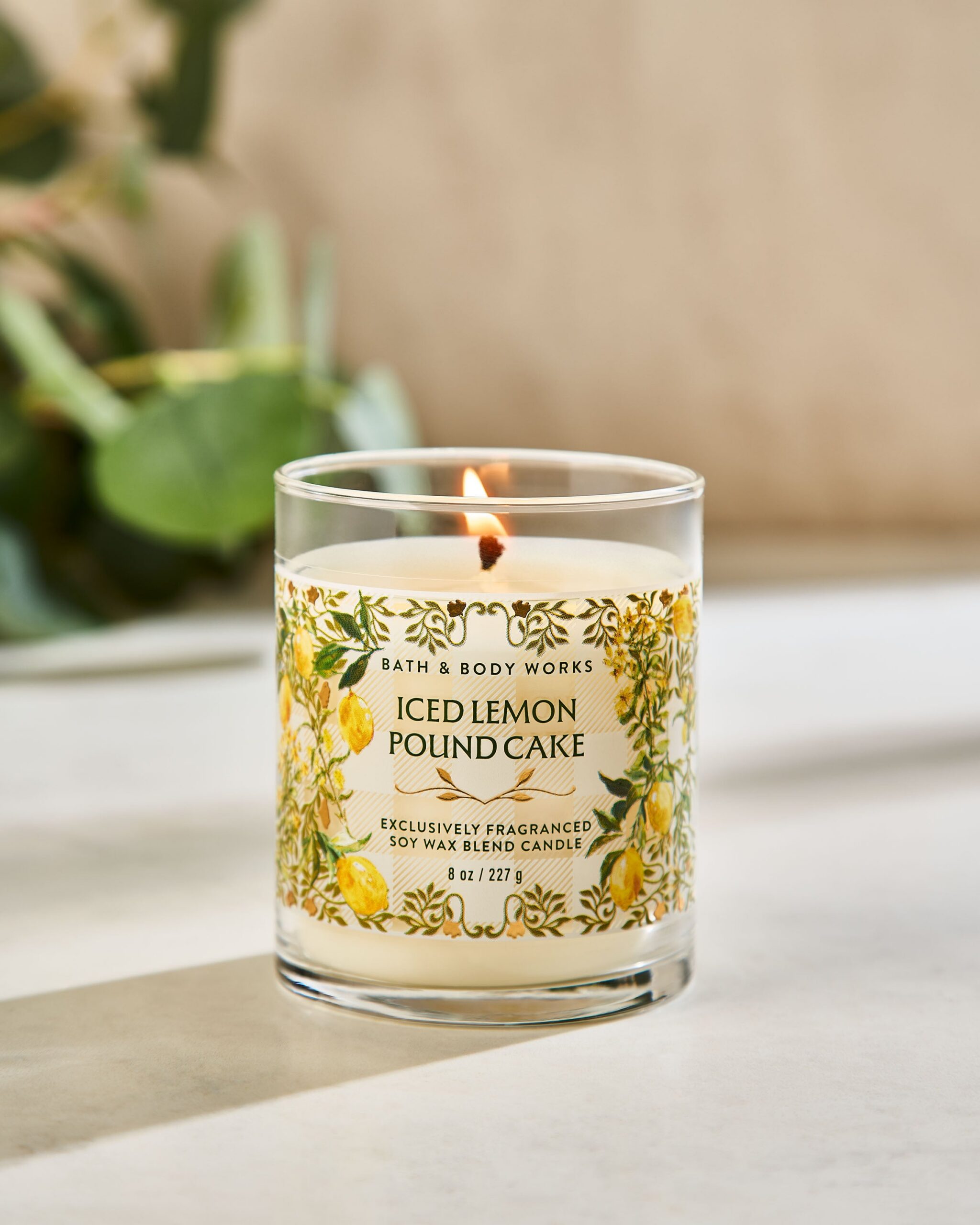 Iced Lemon Pound Cake Single Wick Candle - Image 4